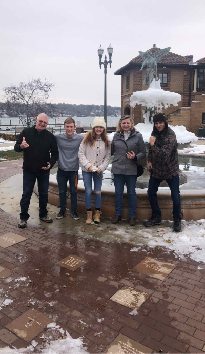 Fotografie de echipă din Vânătoarea de Comori din Lake Geneva